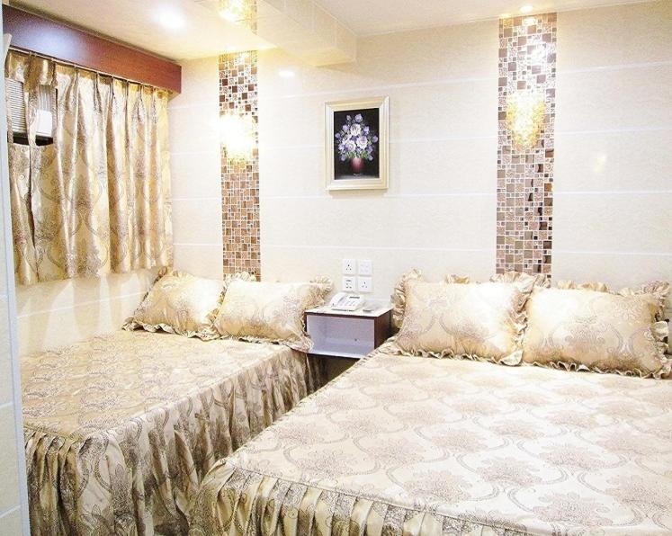 New Chung King Mansion Guest House - Tower C Hongkong Pokoj fotografie