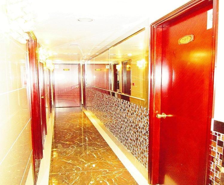 New Chung King Mansion Guest House - Tower C Hongkong Exteriér fotografie